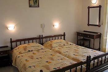 Voula Hotel 2*
